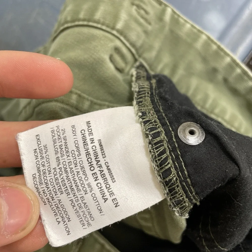Nike SB Pants Mens 32 (fit 31x29) Distressed Skater Paint Faded Stash Pocket